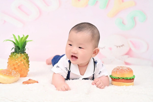 乐平宝宝在妈妈肚子里